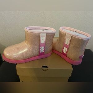 UGG girls classic clear mini boot youth